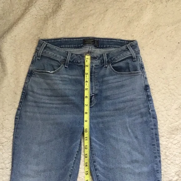 SALE 🌸 Abercrombie 🌴 Simone high rise fray hem ankle Jeans - Picture 10 of 13